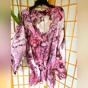 Vertigo long sleeves top. Sz L